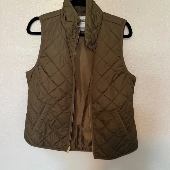 Old Navy Quilted Olive Vest - Picture 1 of 3